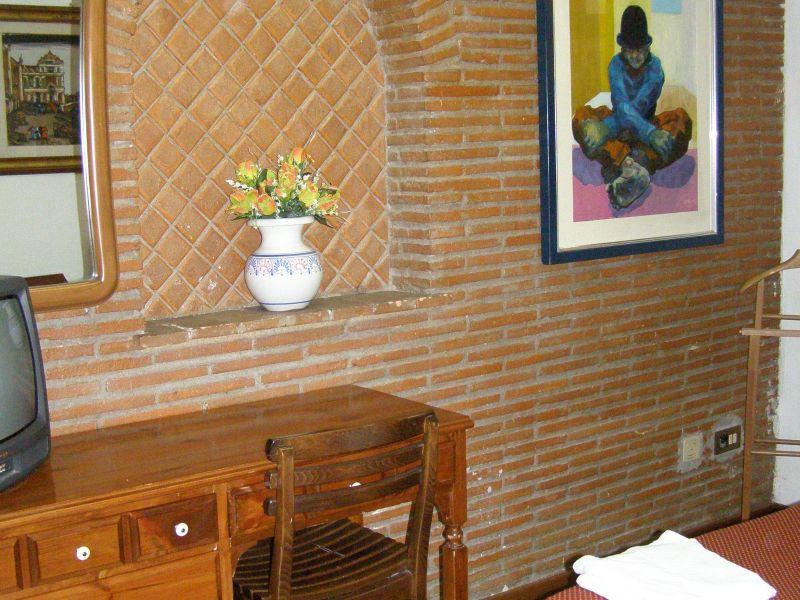 FAMILY HOUSE 2*