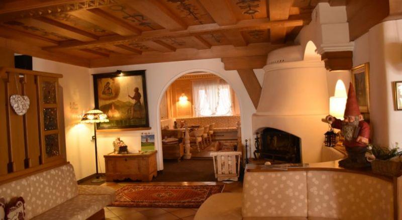 FOLGARIA POST HOTEL 4*