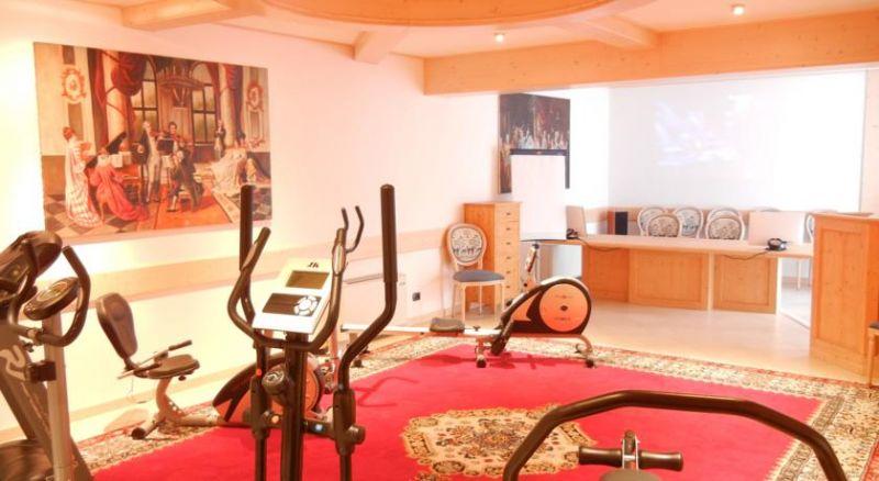 FOLGARIA POST HOTEL 4*