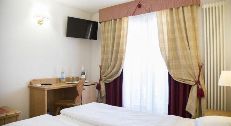 GOLF HOTEL FOLGARIA 4*