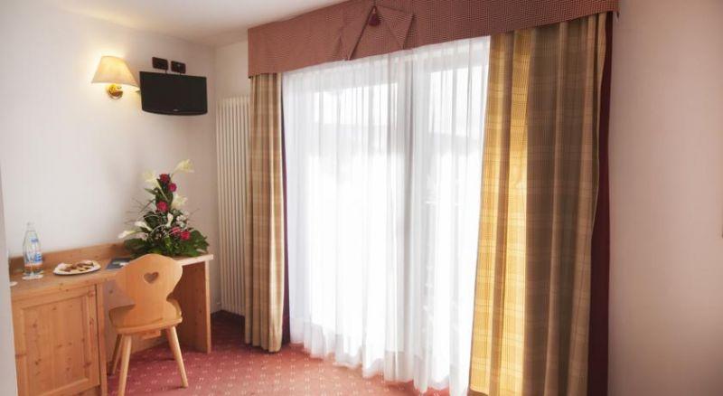GOLF HOTEL FOLGARIA 4*