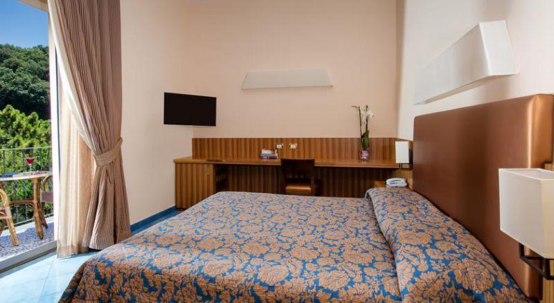 GRAND HOTEL DUE GOLFI 4*