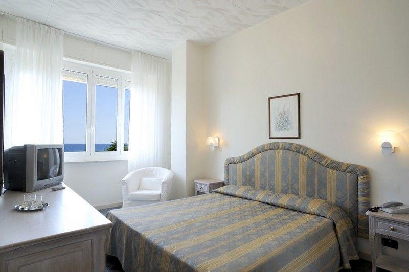 GRAND HOTEL MEDITERRANEE 4*