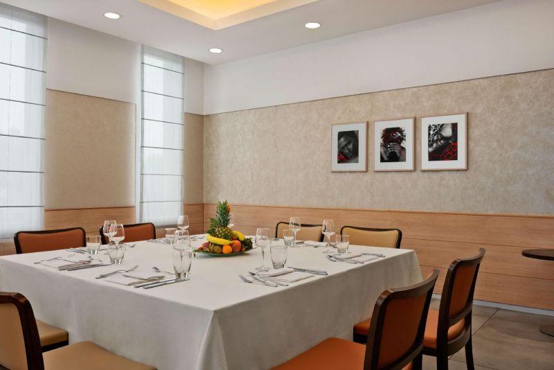 HILTON GARDEN INN ROME AIRPORT 4*