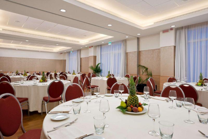 HILTON GARDEN INN ROME AIRPORT 4*