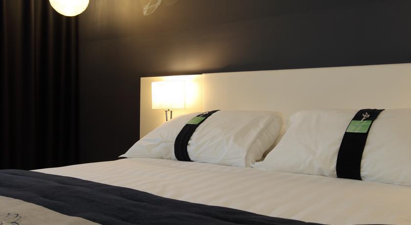 HOLIDAY INN MILAN NORD ZARA 4*