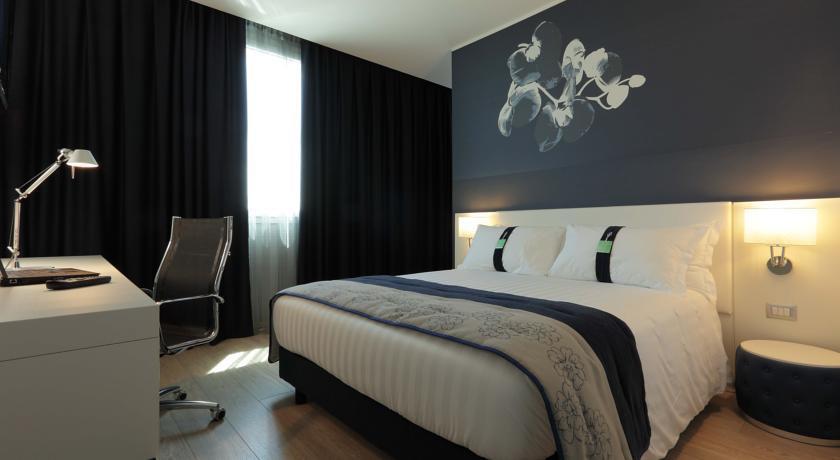 HOLIDAY INN MILAN NORD ZARA 4*