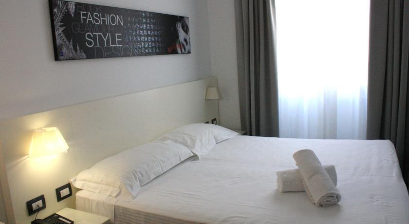 IDEA HOTEL MILANO WATTTREDICI 4*