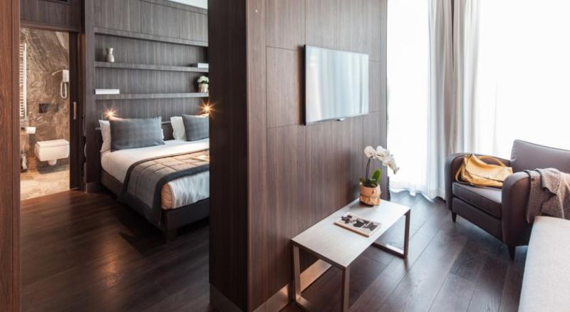 HYATT CENTRIC MILAN CENTRALE (ex.LAGARE HOTEL MILANO CENTRALE MGALLERY BY SOFITEL) 4*
