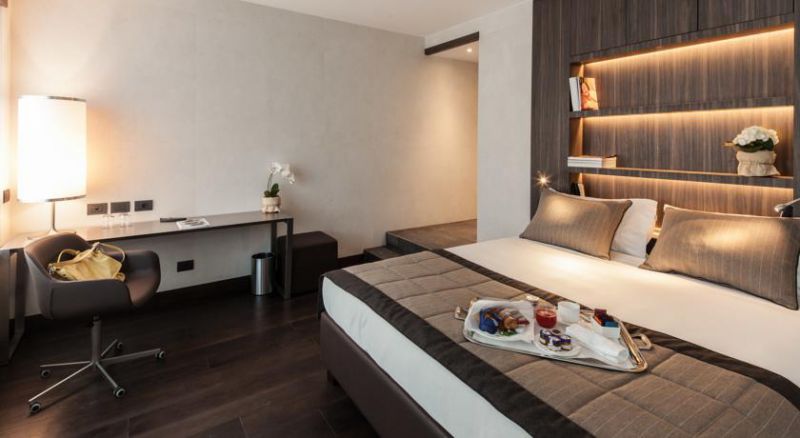 HYATT CENTRIC MILAN CENTRALE (ex.LAGARE HOTEL MILANO CENTRALE MGALLERY BY SOFITEL) 4*