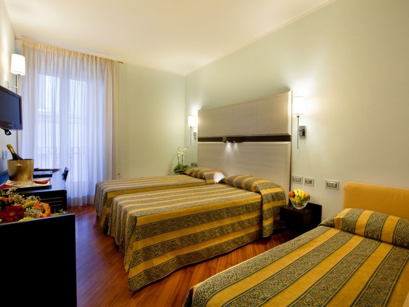 MEMPHIS 4*