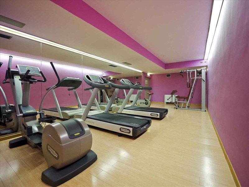 MERCURE ROMA WEST 4*