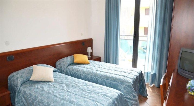 OLIMPIA BIBIONE 3*