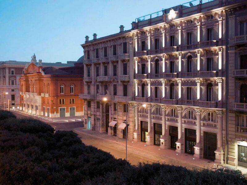 ORIENTE BARI 4*
