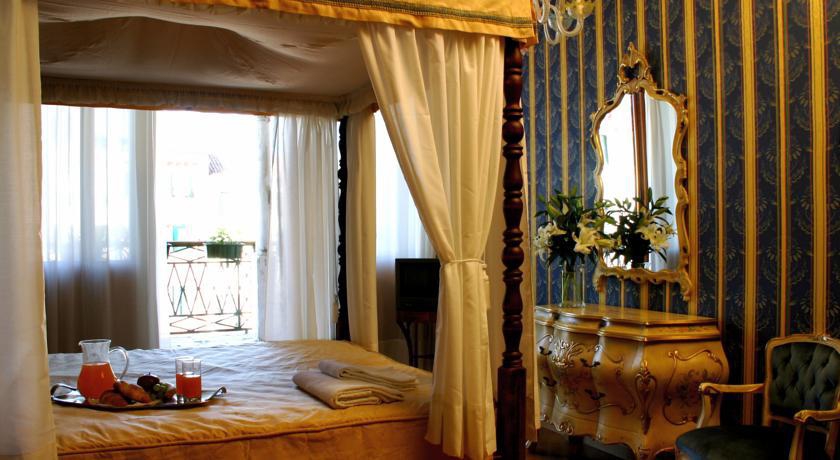 PALAZZO CENDON LE MANSARDE 3*