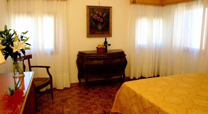 PALAZZO CENDON LE MANSARDE 3*