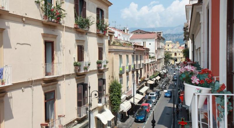 PALAZZO TASSO 2*