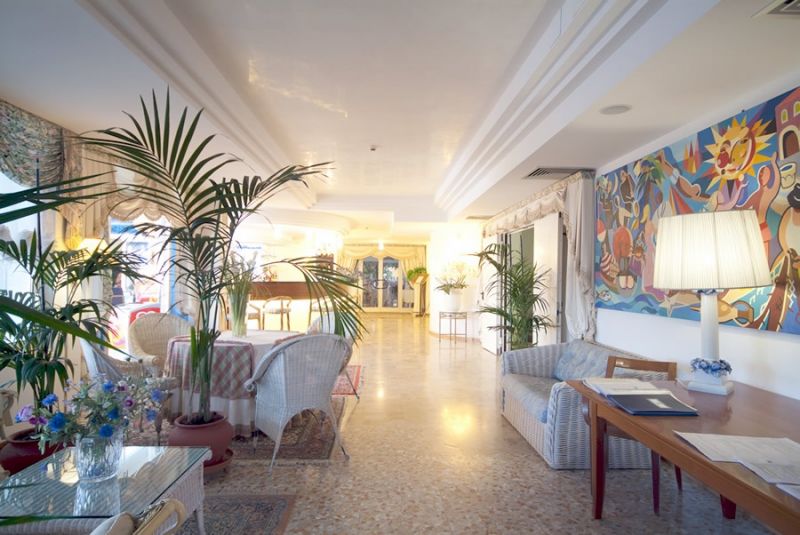 PANORAMIC 4*
