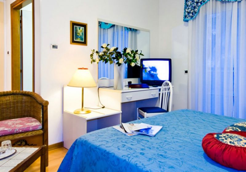 PANORAMIC 4*