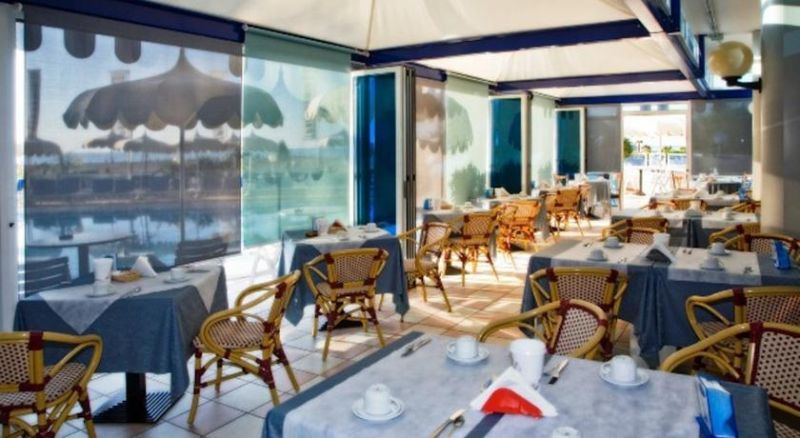 PANORAMIC 4*