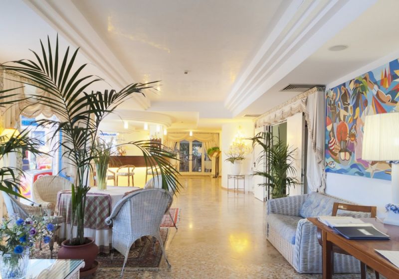 PANORAMIC 4*