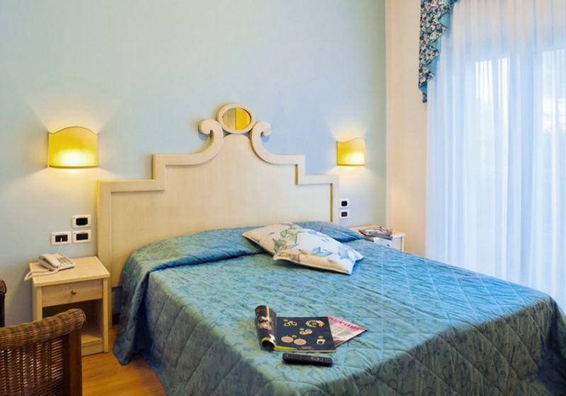 PANORAMIC 4*