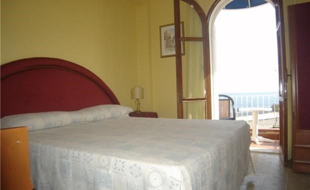 PORTO AZZURRO 3*