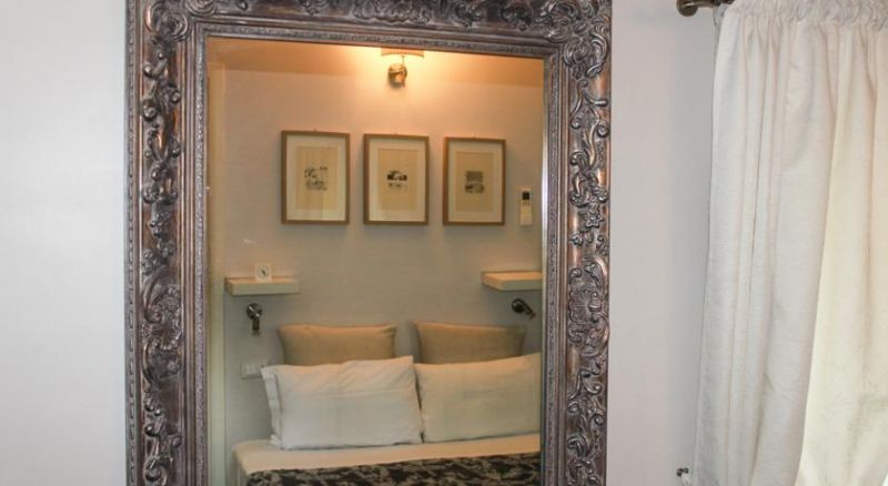 RELAIS CASA DELLA FORNARINA 1*