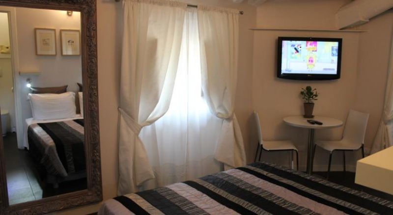 RELAIS CASA DELLA FORNARINA 1*