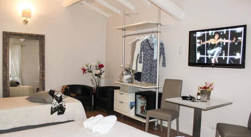RELAIS CASA DELLA FORNARINA 1*