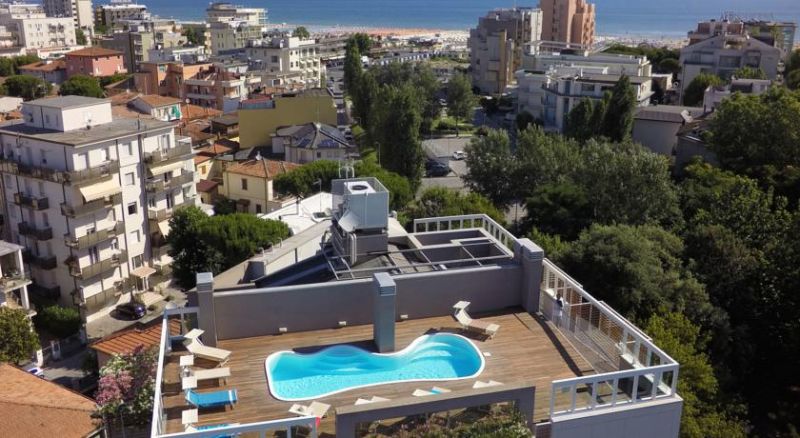 RESIDENCE DELFINA APT 4*