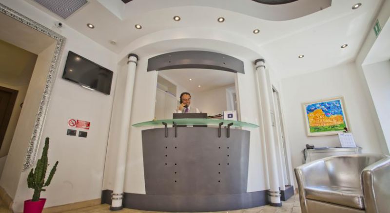 RESIDENZA LEONINA 2*