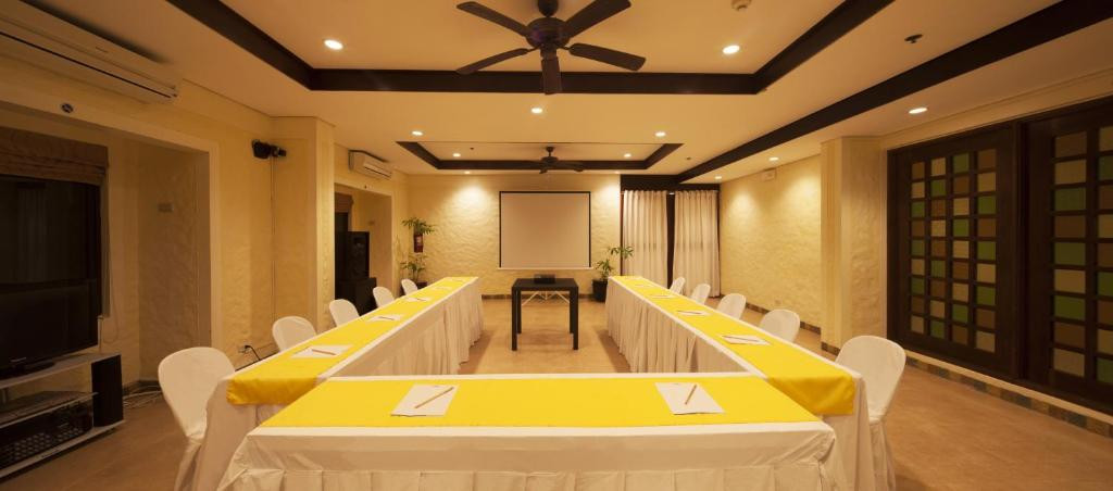 MICROTEL BORACAY 4*