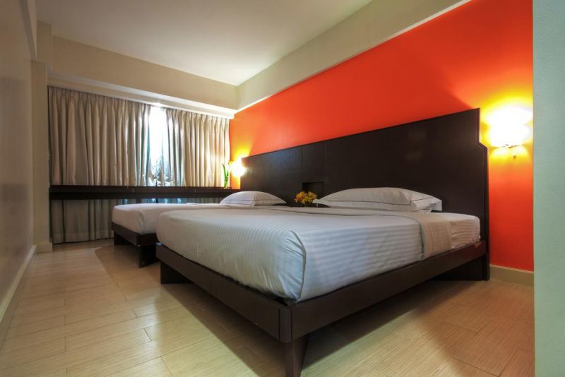 HOLIDAY INN EXPRESS (EX. REMINGTON) 3*