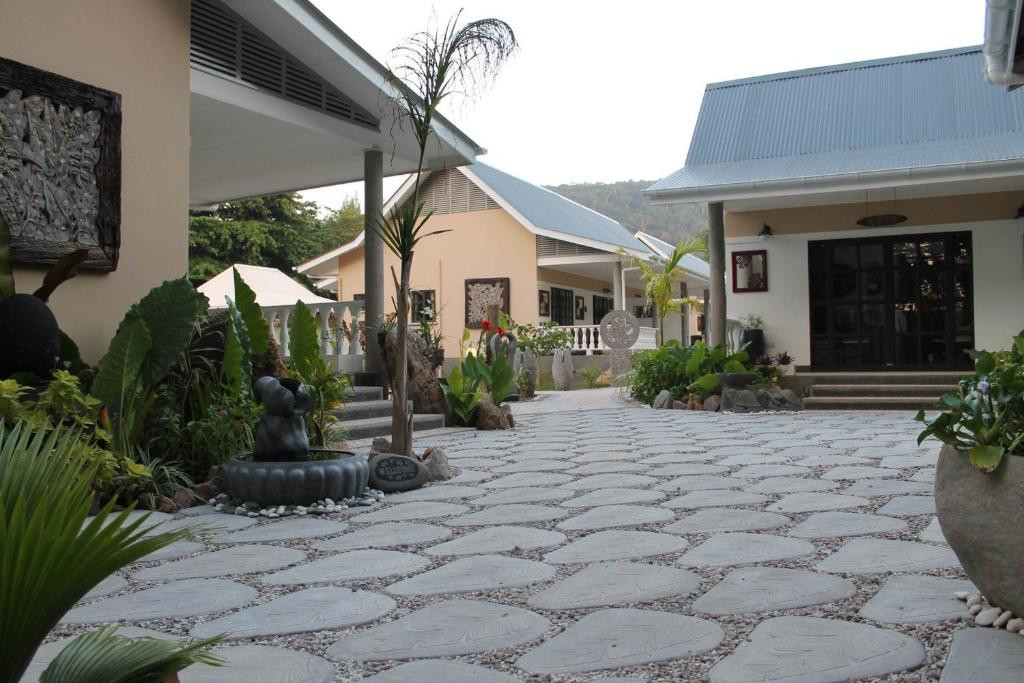 CABANES DES ANGES APT 3*