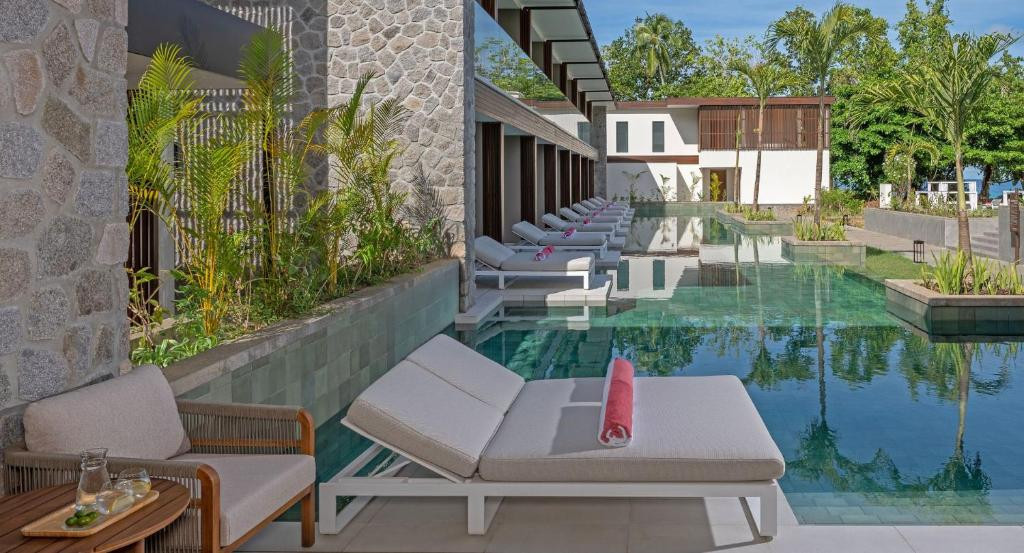AVANI+ BARBARONS SEYCHELLES (EX. LE MERIDIEN BARBARONS) 4*