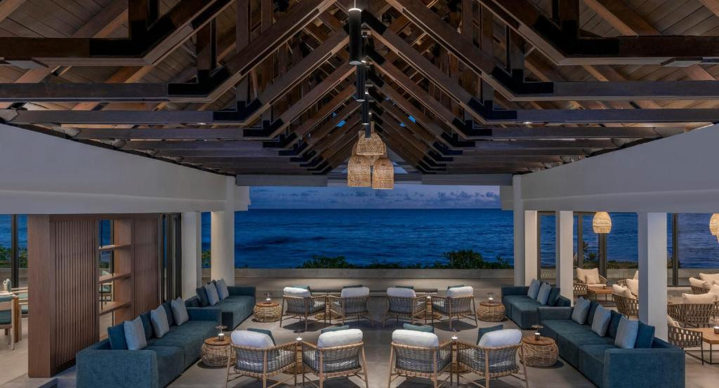 AVANI+ BARBARONS SEYCHELLES (EX. LE MERIDIEN BARBARONS) 4*