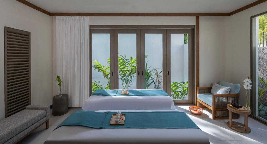 AVANI+ BARBARONS SEYCHELLES (EX. LE MERIDIEN BARBARONS) 4*