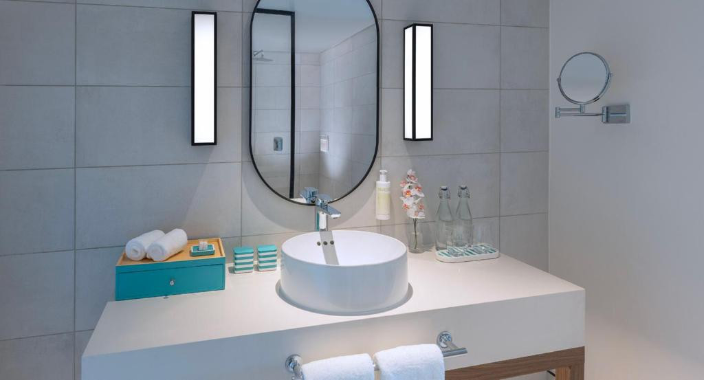 AVANI+ BARBARONS SEYCHELLES (EX. LE MERIDIEN BARBARONS) 4*