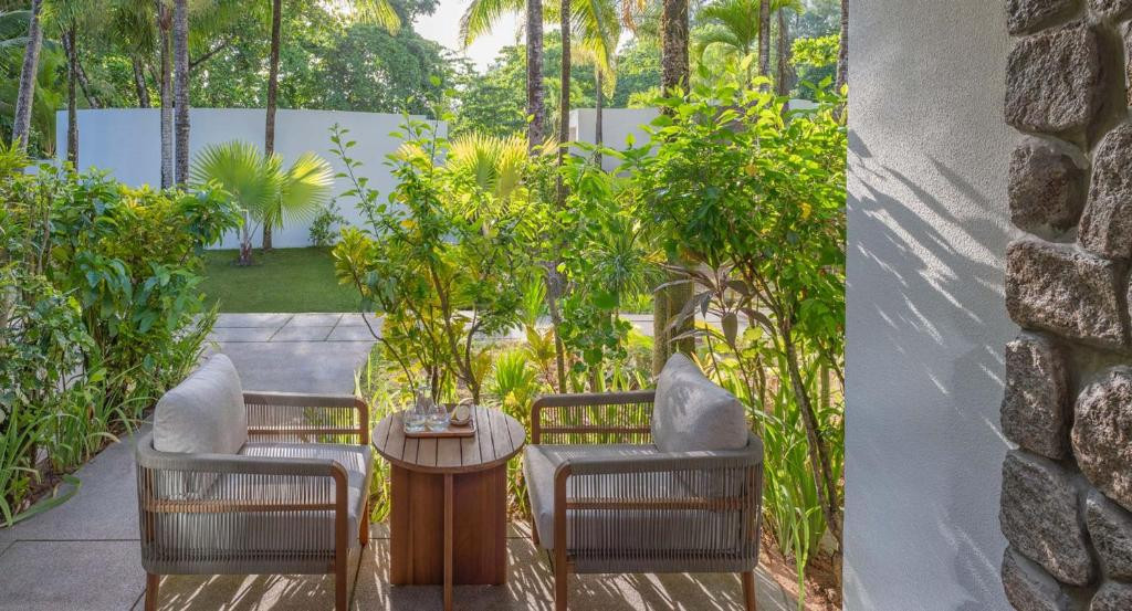 AVANI+ BARBARONS SEYCHELLES (EX. LE MERIDIEN BARBARONS) 4*