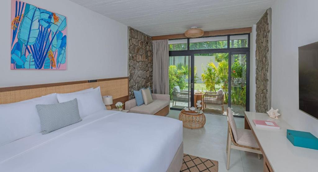 AVANI+ BARBARONS SEYCHELLES (EX. LE MERIDIEN BARBARONS) 4*