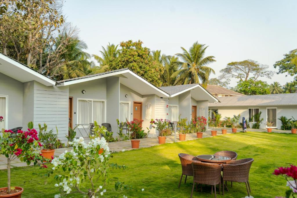TRISHVAM PALOLEM BEACH RESORT (EX. PALOLEM BEACH RESORT) 3*