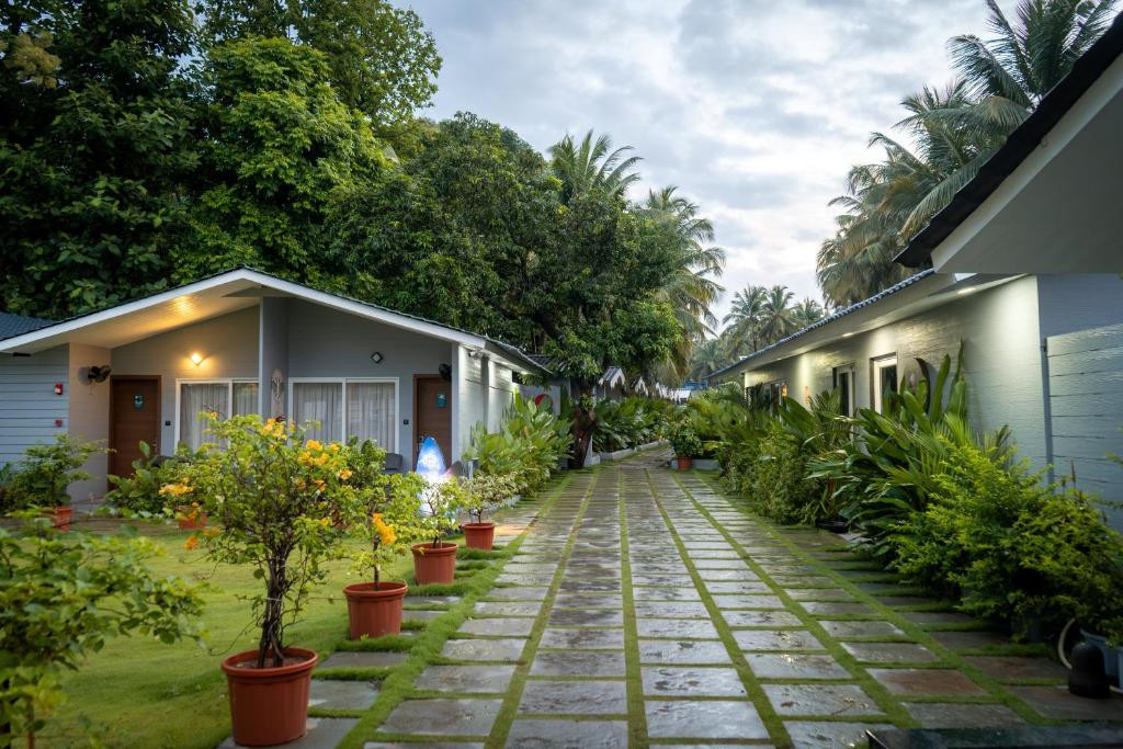 TRISHVAM PALOLEM BEACH RESORT (EX. PALOLEM BEACH RESORT) 3*