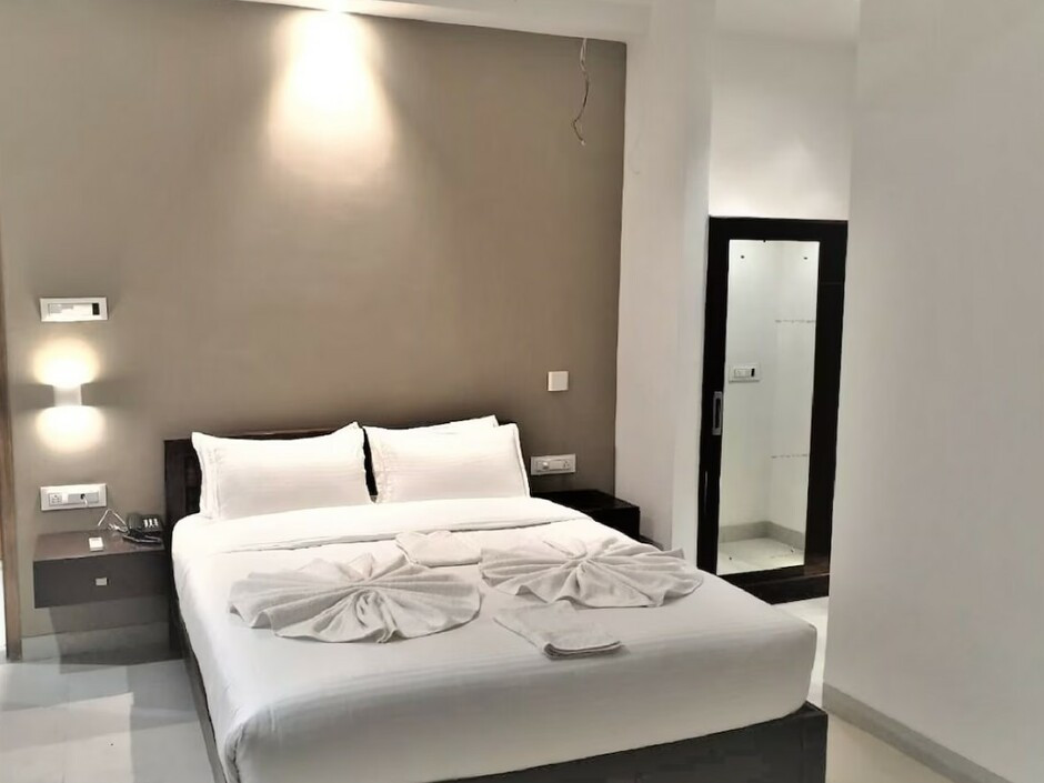 PENINSULA BEACH RESORT 3*