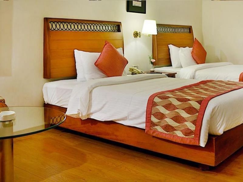 AVENUE REGENT 4*