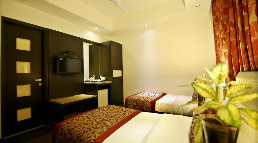 BALAJI DELUXE 3*