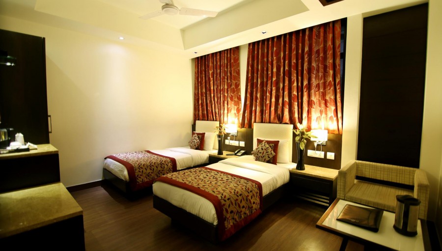 BALAJI DELUXE 3*