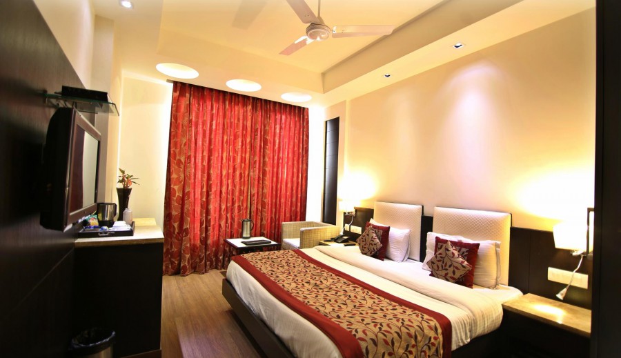 BALAJI DELUXE 3*