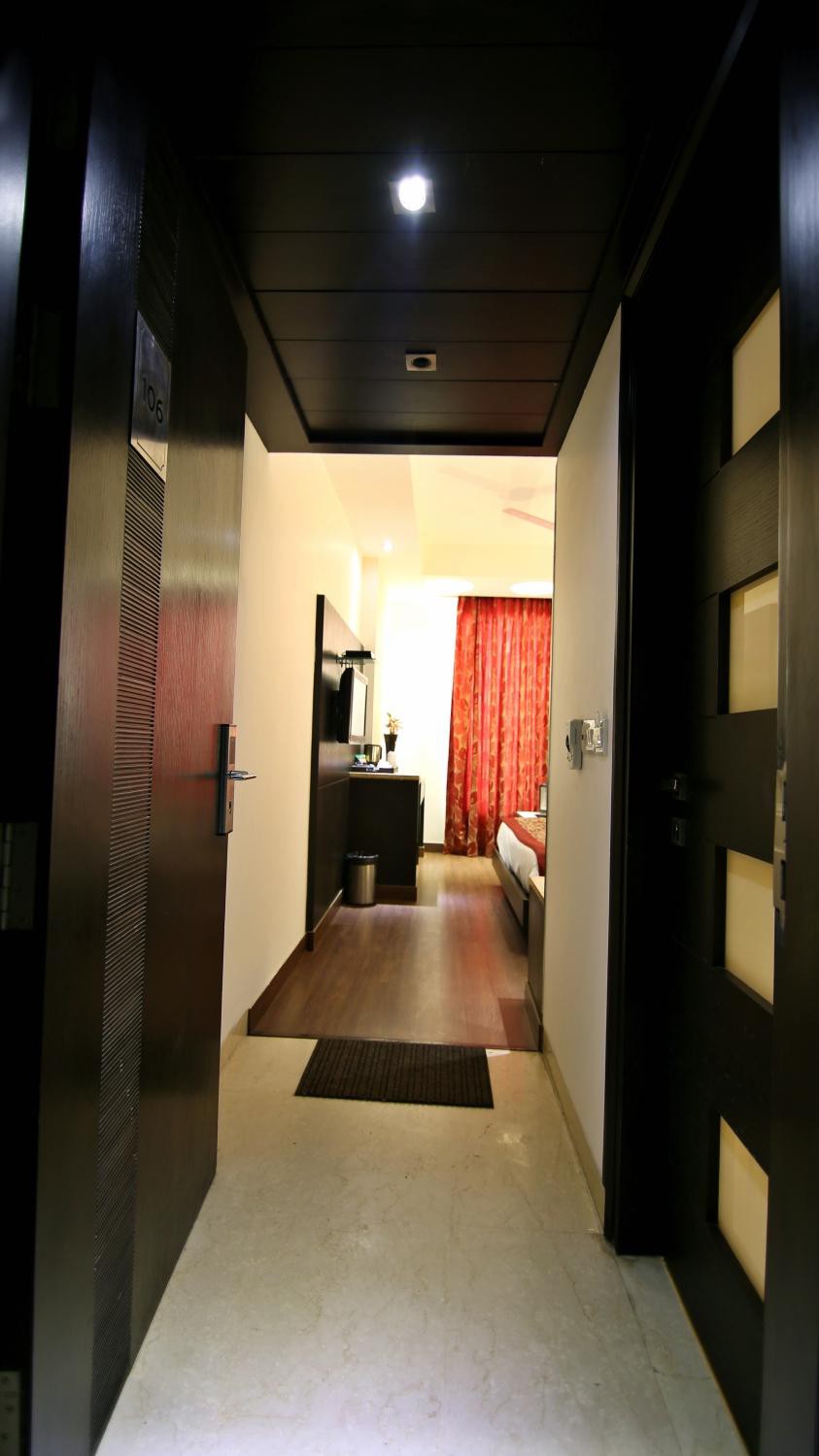 BALAJI DELUXE 3*