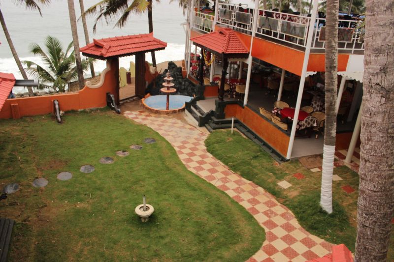 BLACK BEACH RESORT 2*